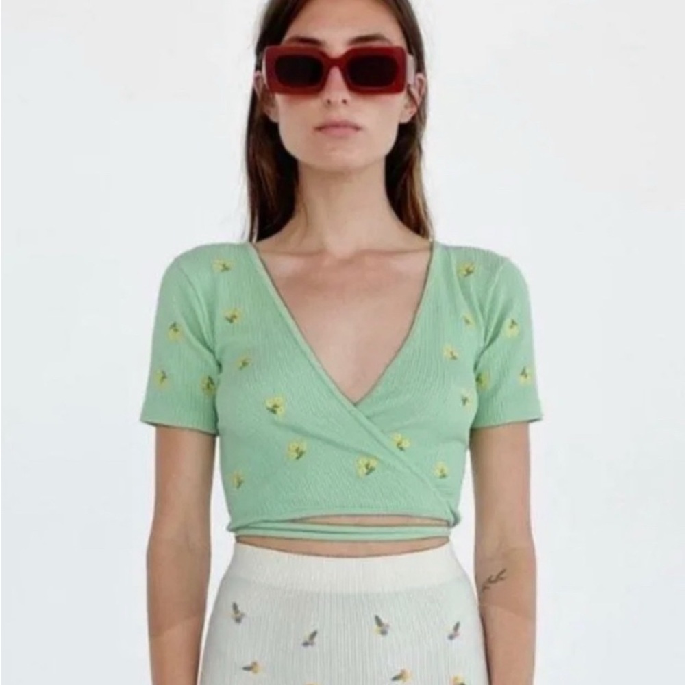 Zara Daisy Wrap Top